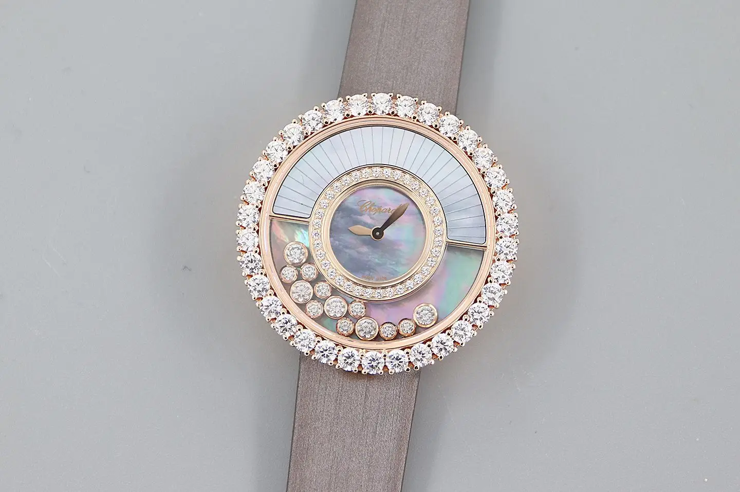 TF's latest Chopard shock is coming (classic belt limited edition style)
Happy Diamond HAPPY