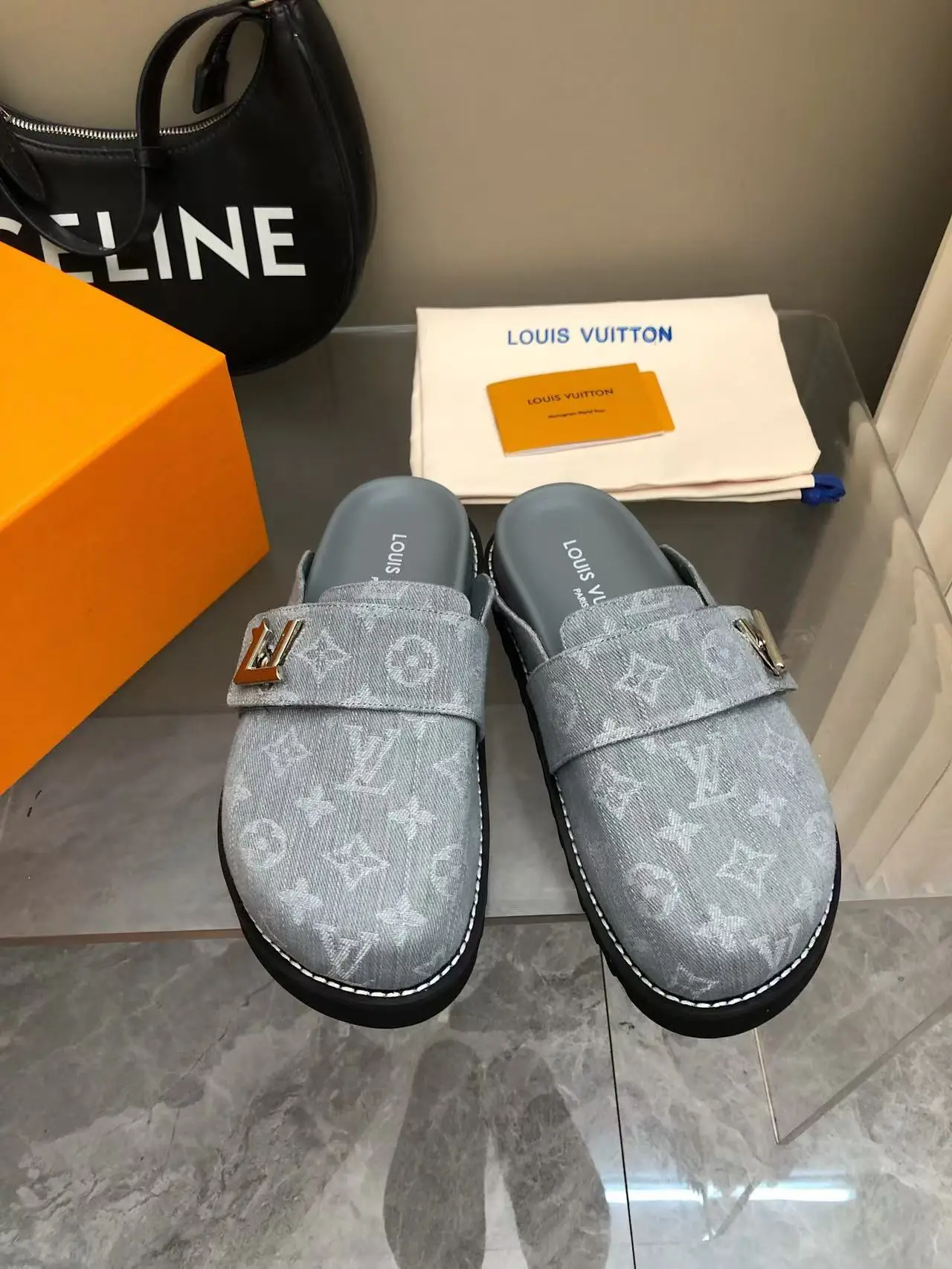 ❥ Baotou slipper donkey brand Latest popular series... [Couple colored embossed cool mop]