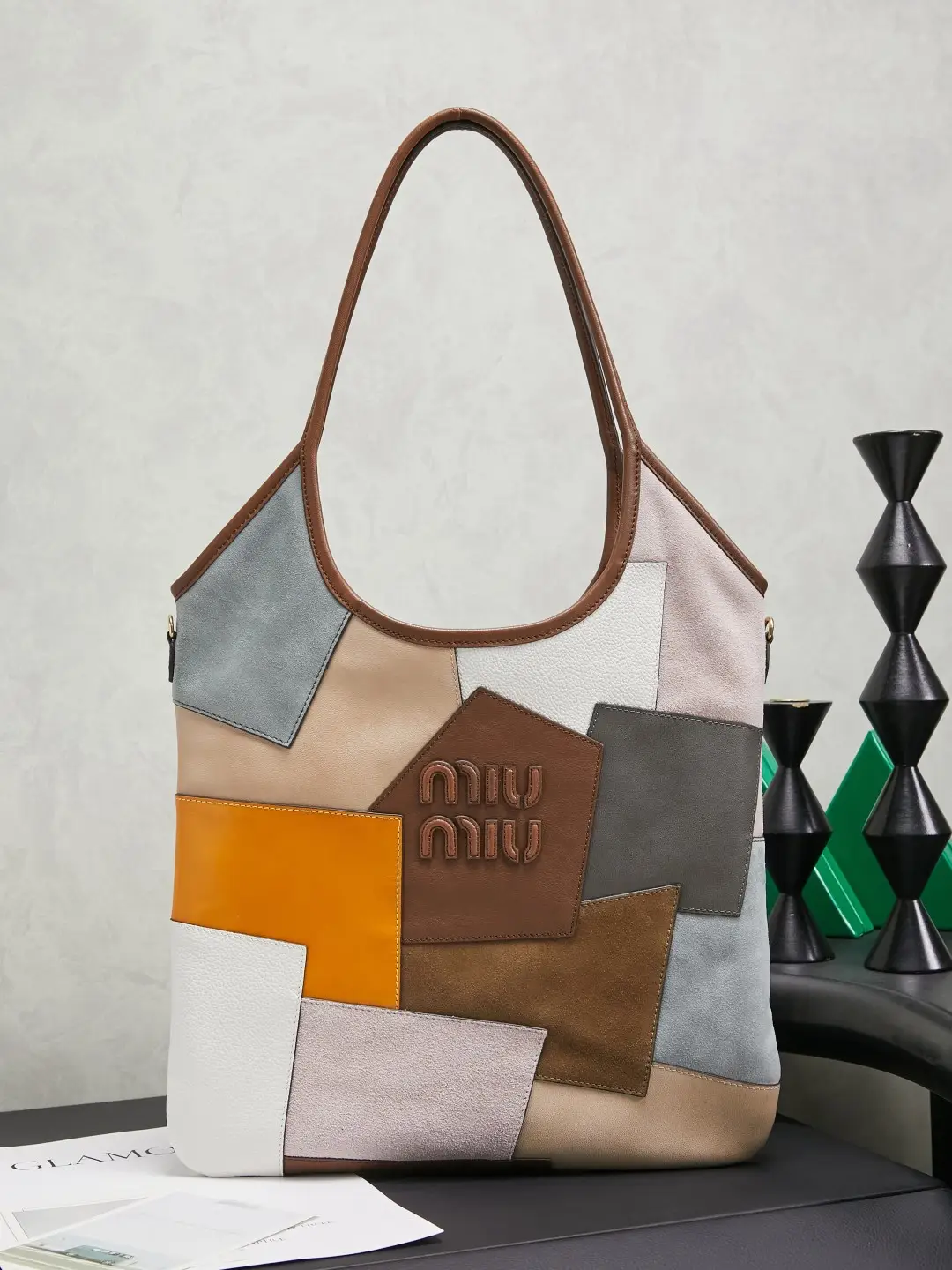 5BG231, Miu's new Isetan limited edition tote bag, handcrafted with multiple leather layers