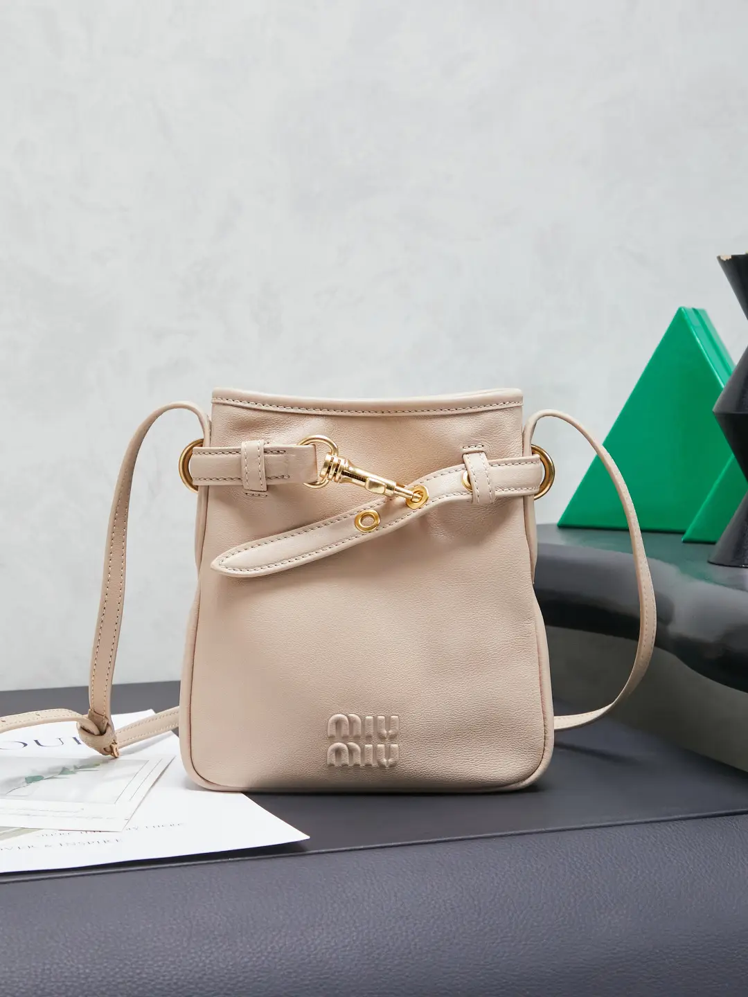 5NR461, Miu Miu's new mini lucky bag and small water bucket bag Aventure