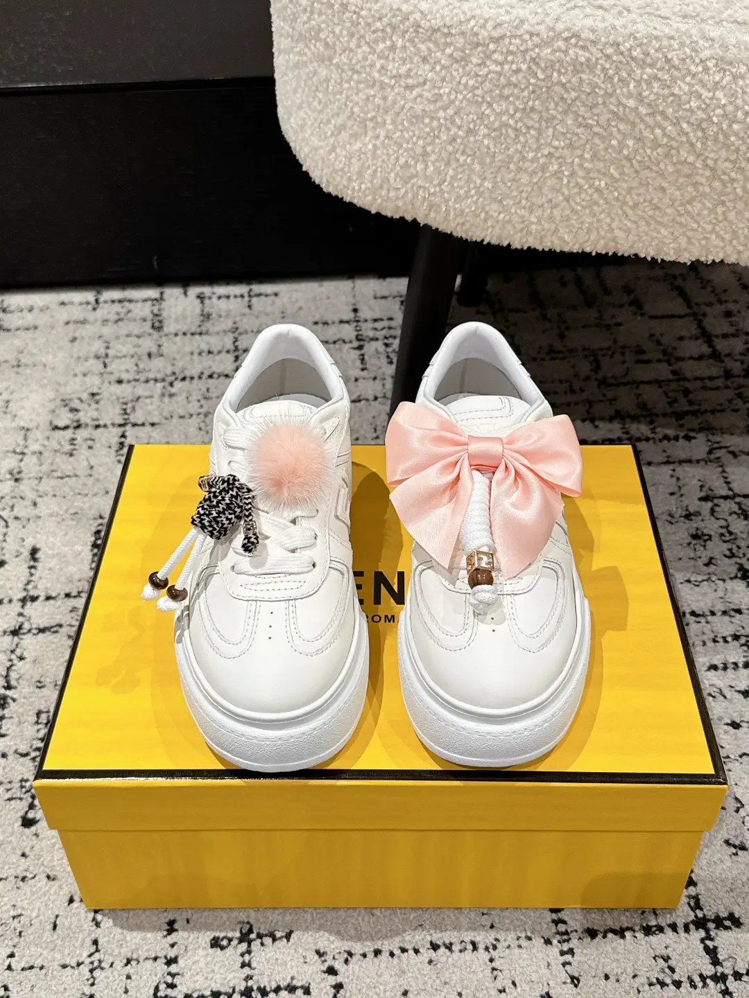 375  #
FENDI 25 Match Plat