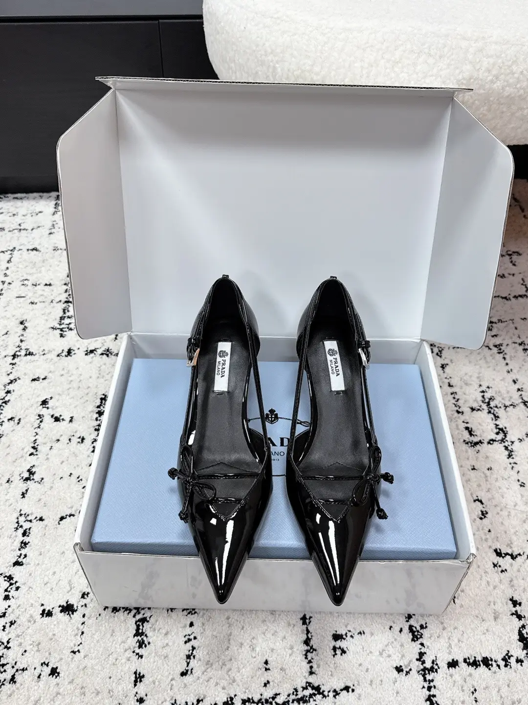 330 # Purchasing grade
Prada 26 Latest Fashion Show Tips