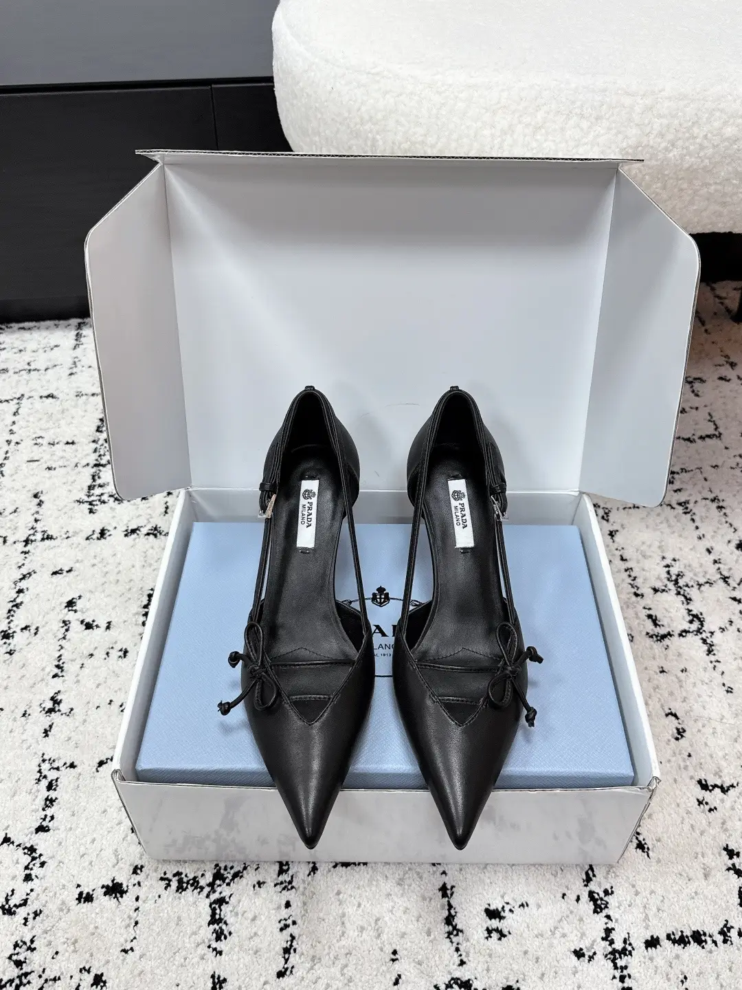 330 # Purchasing grade
Prada 26 Latest Fashion Show Tips