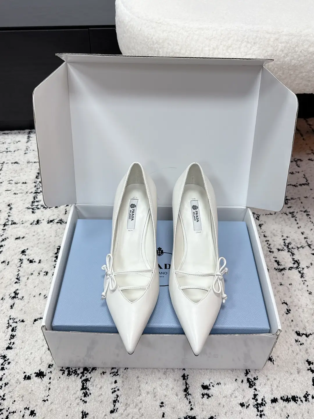 340 # Purchasing Grade
Prada 26 Latest Fashion Show Tips