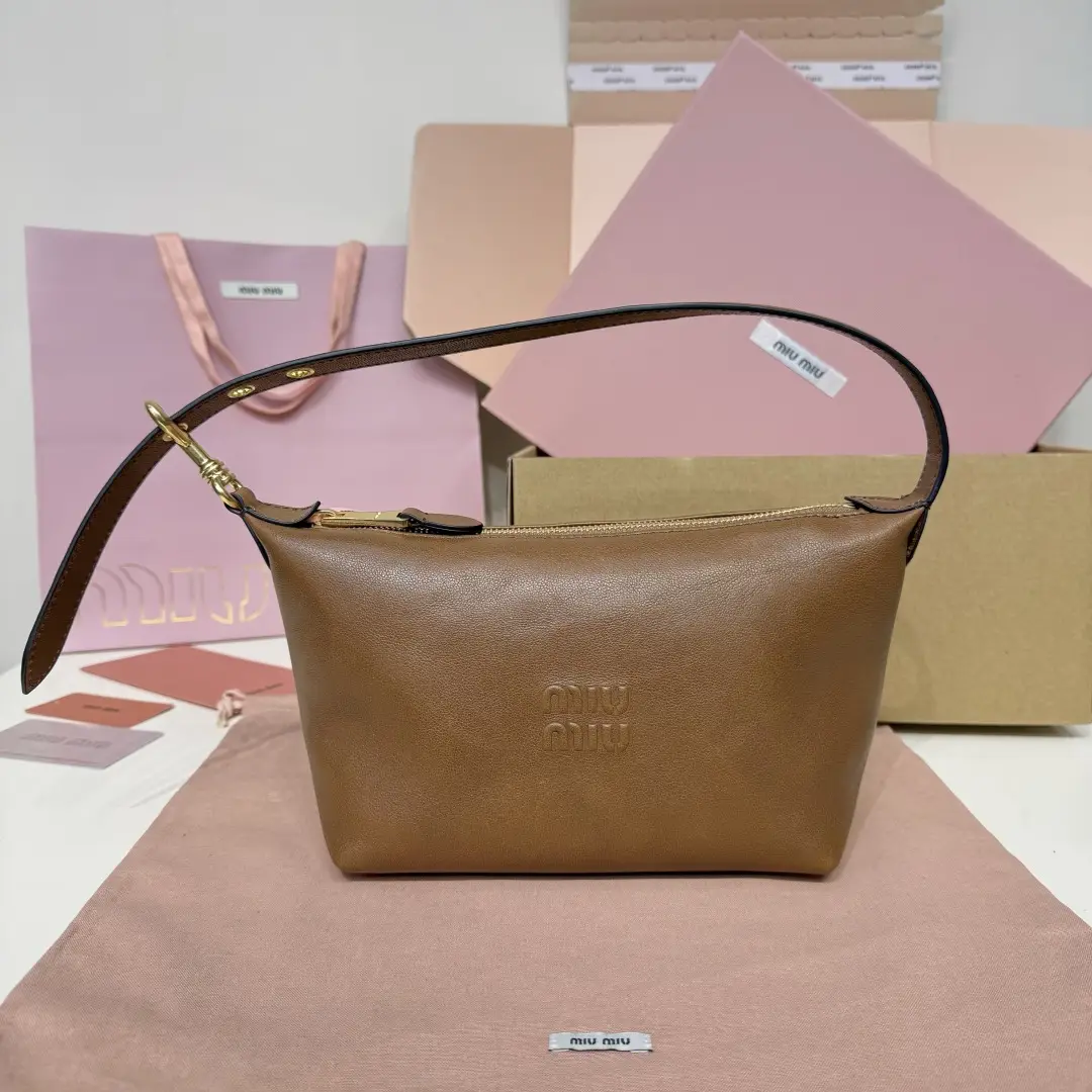 5NE841， New lunch box bag, vintage distressed plant-based soft sheepskin, front iconic Miu amount