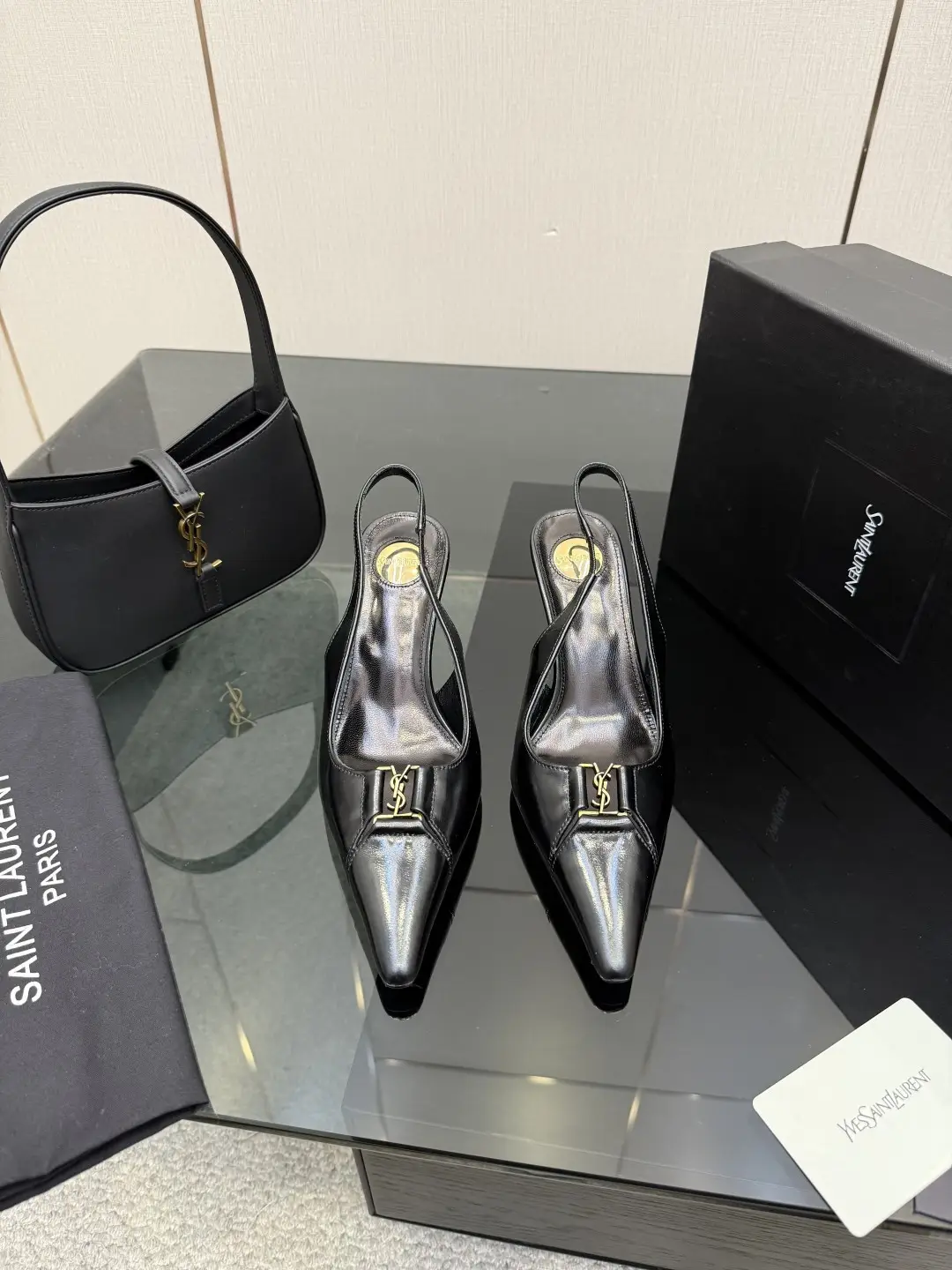 two hundred and ninety
SAIN * LAURENT2026 New Spring/Summer Collection High Heel Sandals