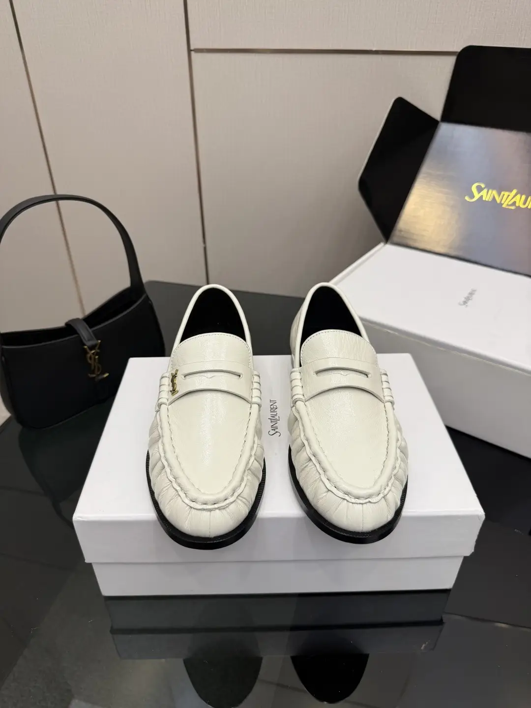 New Color Fabric Female Size Male Size
Saint Lauren*YSL