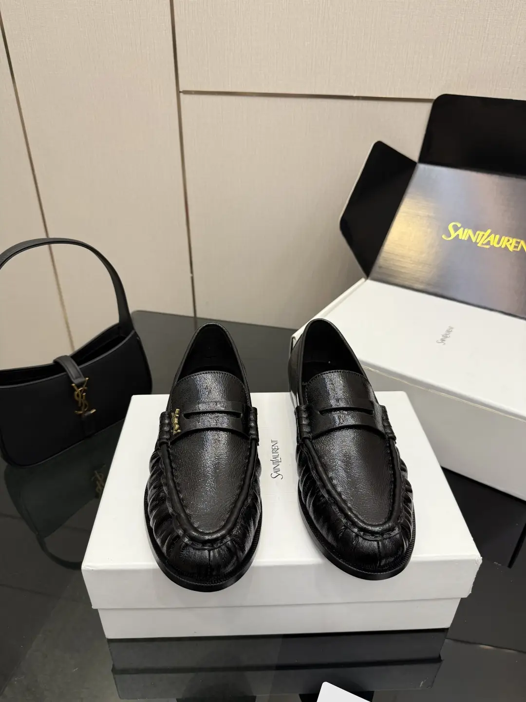 New Color Fabric Female Size Male Size
Saint Lauren*YSL