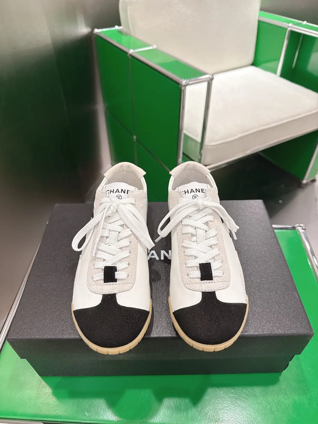 280 (k010) Chanel Training Shoes for Casual Sports