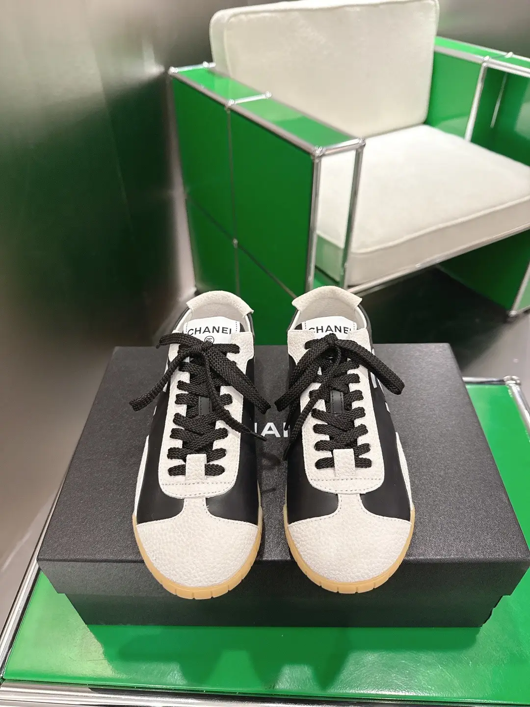 280 (k010) Chanel Training Shoes for Casual Sports