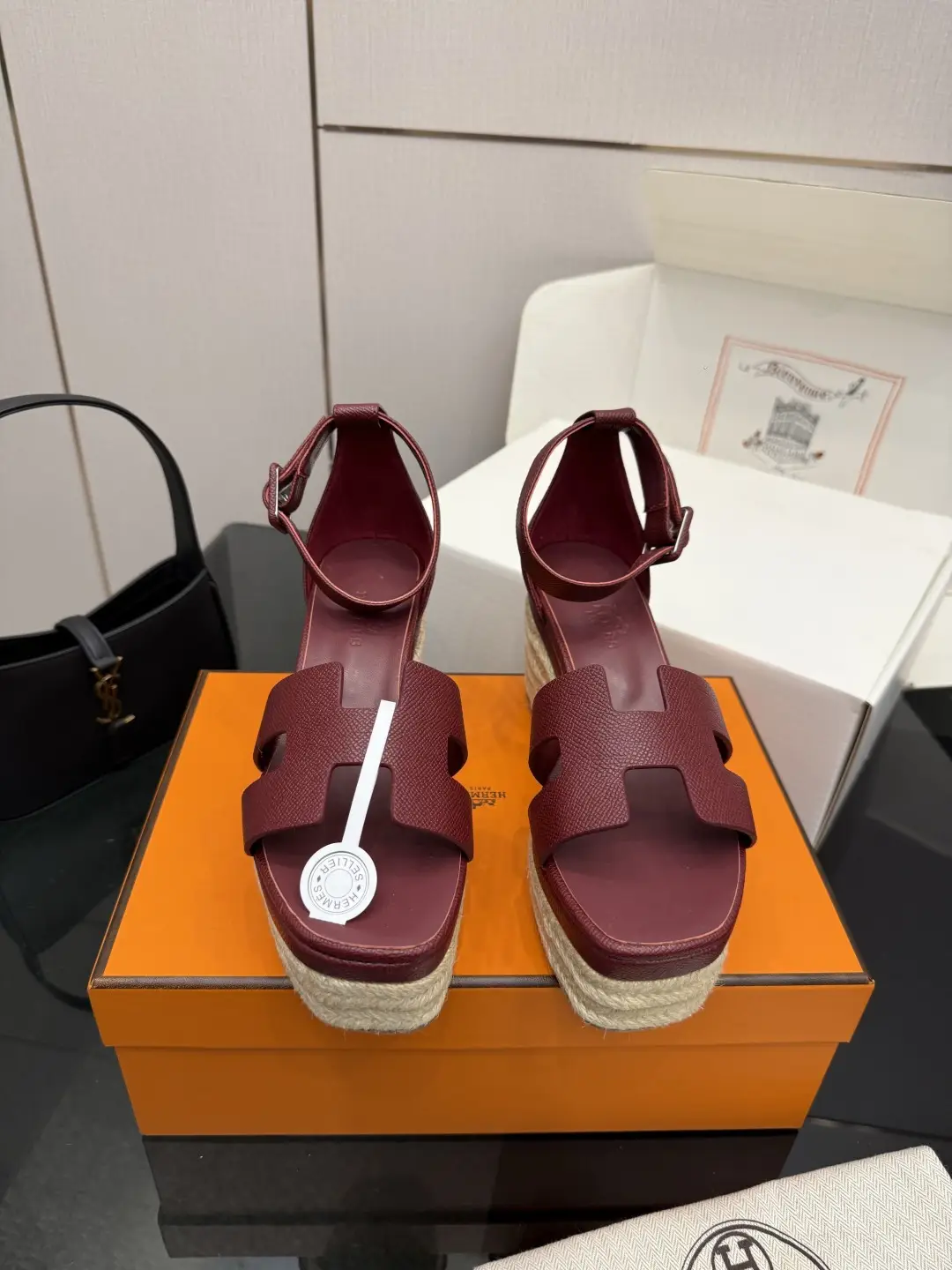 390 (with complete set of airplane boxes)
Dongguan goods purchasing grade Hermes Hermes