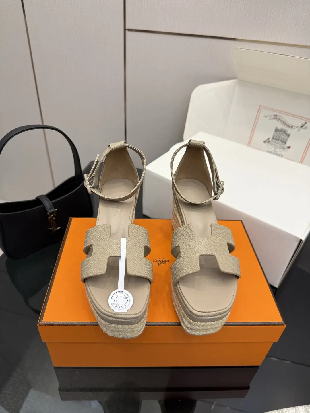 390 (with complete set of airplane boxes)
Dongguan goods purchasing grade Hermes Hermes