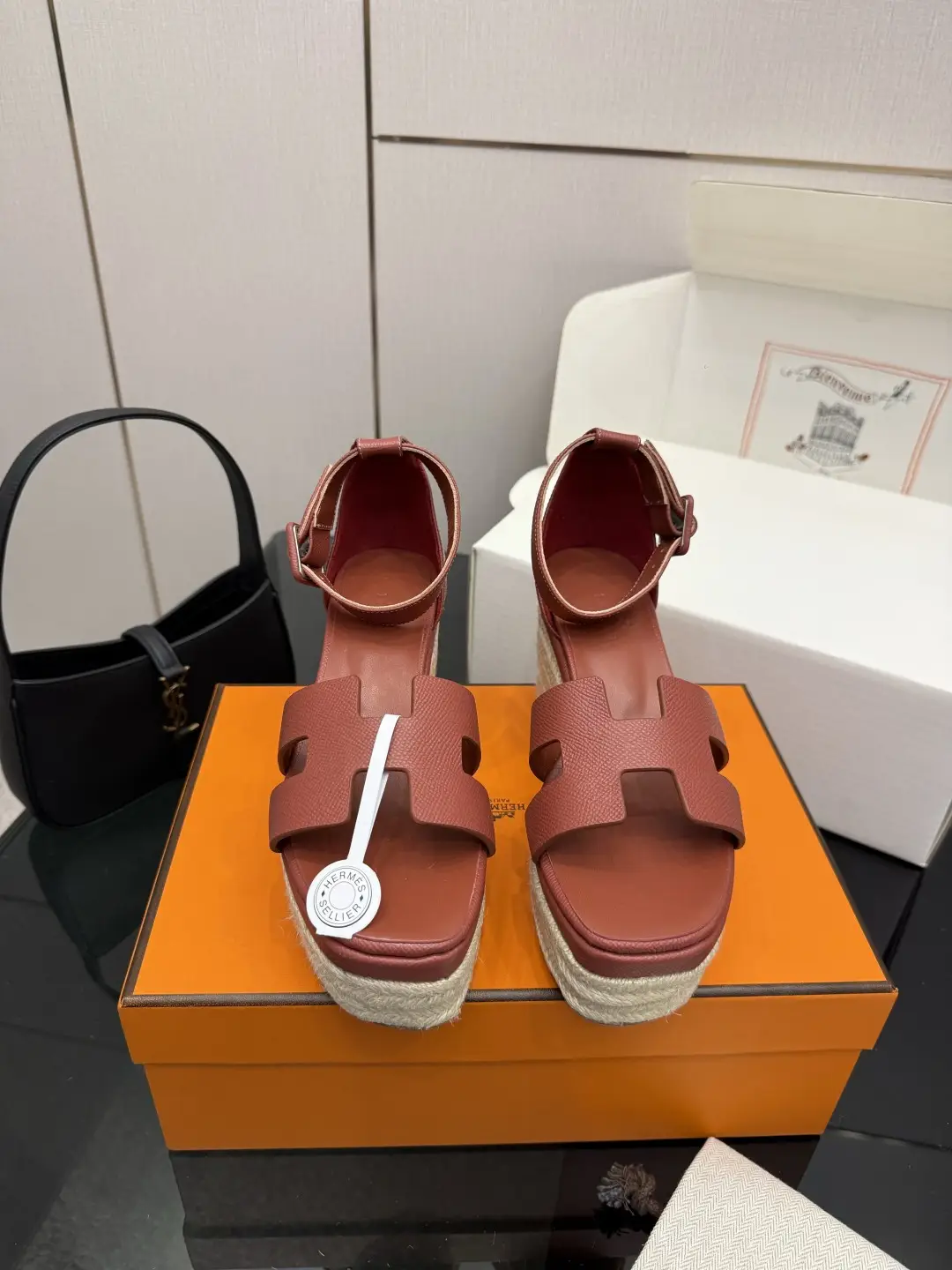 390 (with complete set of airplane boxes)
Dongguan goods purchasing grade Hermes Hermes