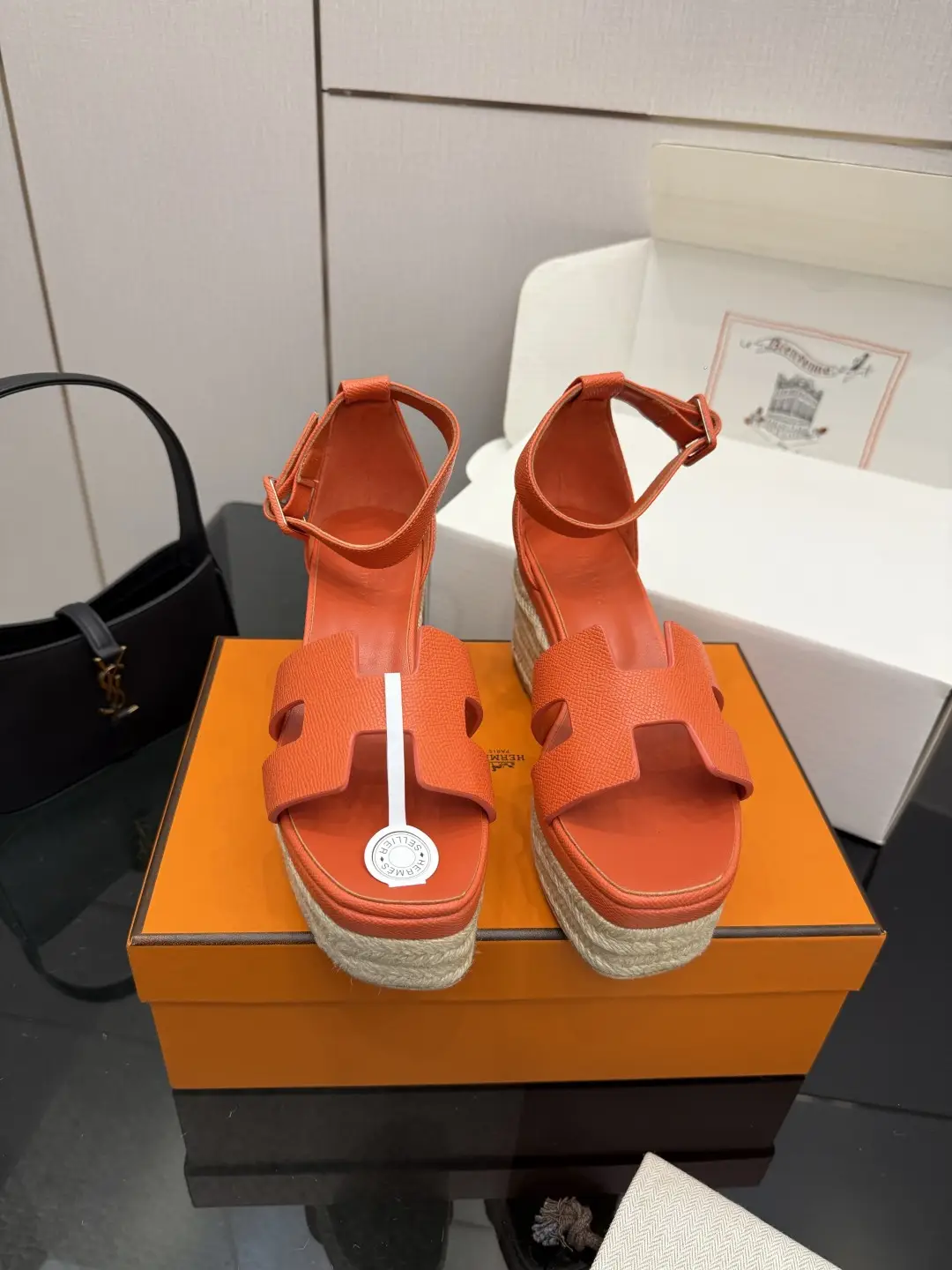390 (with complete set of airplane boxes)
Dongguan goods purchasing grade Hermes Hermes