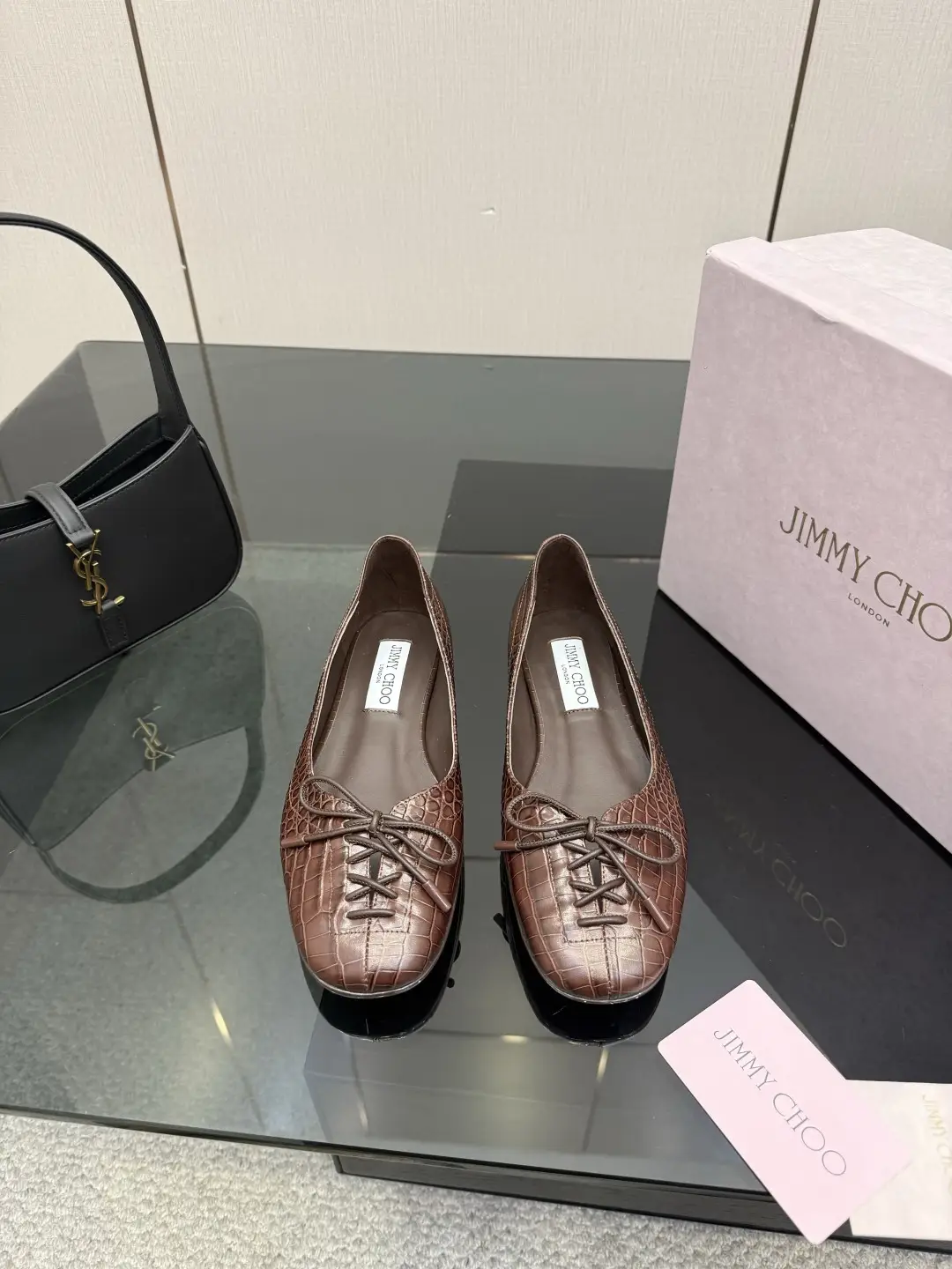 two hundred and ninety
Jimmy Choo26WF Early Spring New Product Single Shoe
Dynamic Butterfly