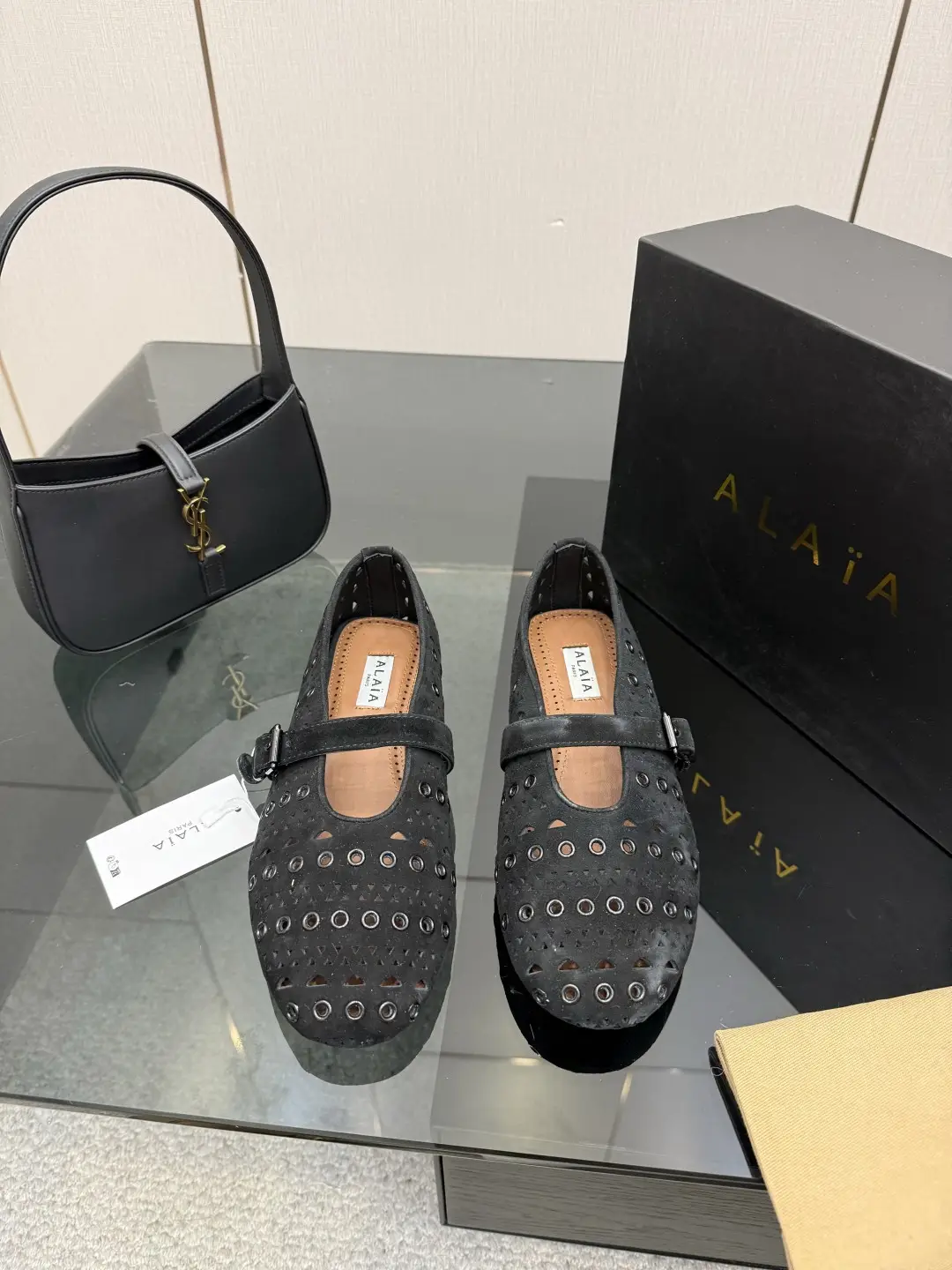 Highest version
ALAIA | French high-end first tier high-end brand
Azzedi