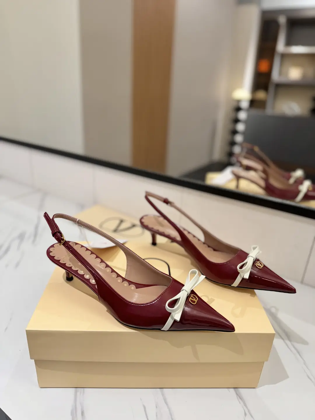 Price: VALENTINO New Edition - The latest sandal launched by Valentino,