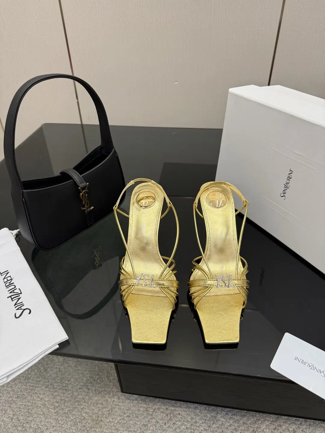 two hundred and eighty
SAIN * LAURENT2025 brand new high-heeled sandals! square