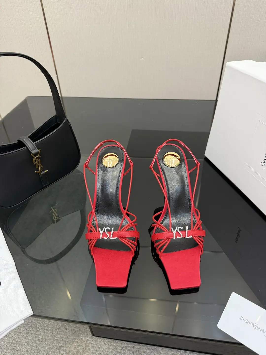two hundred and eighty
SAIN * LAURENT2025 brand new high-heeled sandals! square