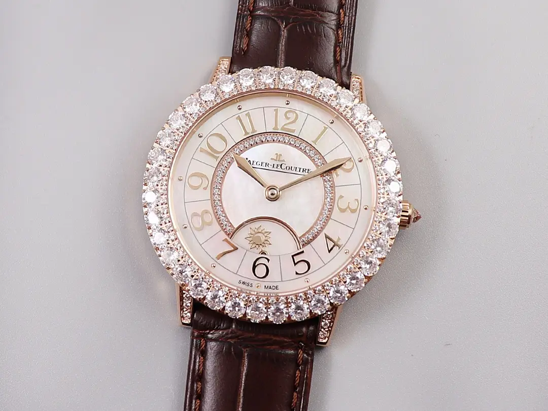 ZF continues to improve Jaeger LeCoultre's dating series with the addition of new product Q3523570