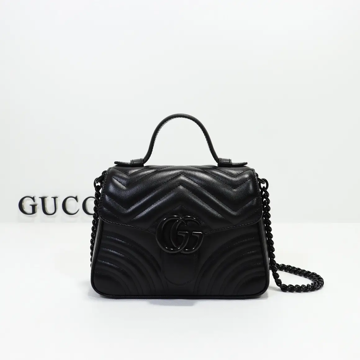 Gucci， Original leather, model number 702563 grams five