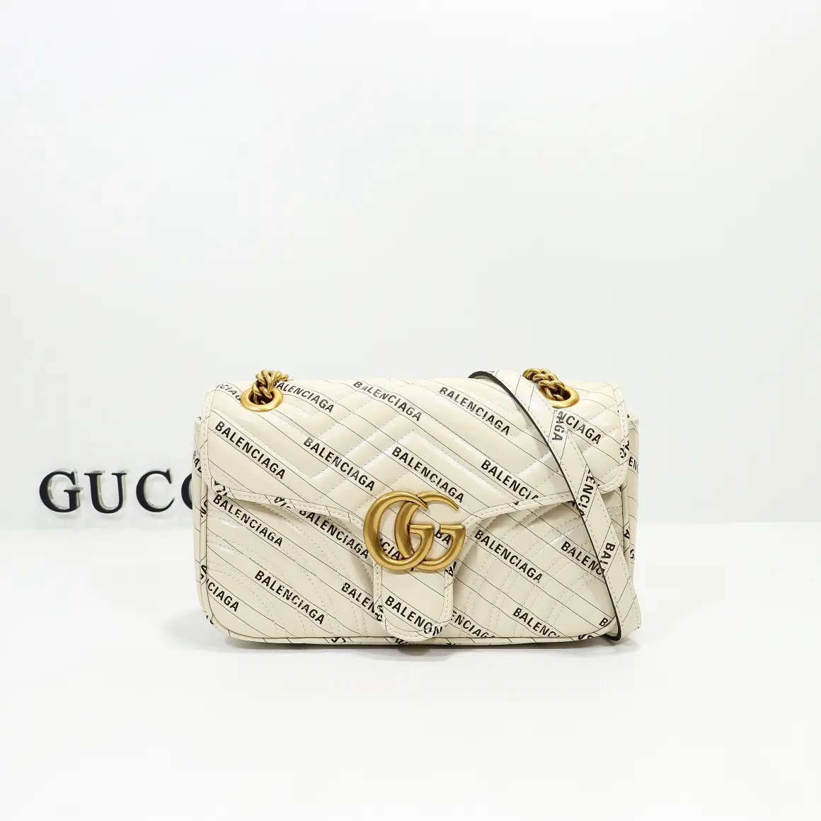Gucci， Original leather, model number 443497 white leather