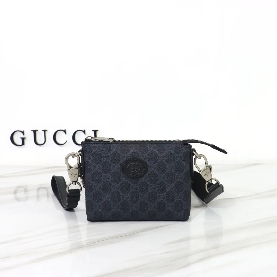 Gucci， Original leather, model number 723306 grams of adhesive