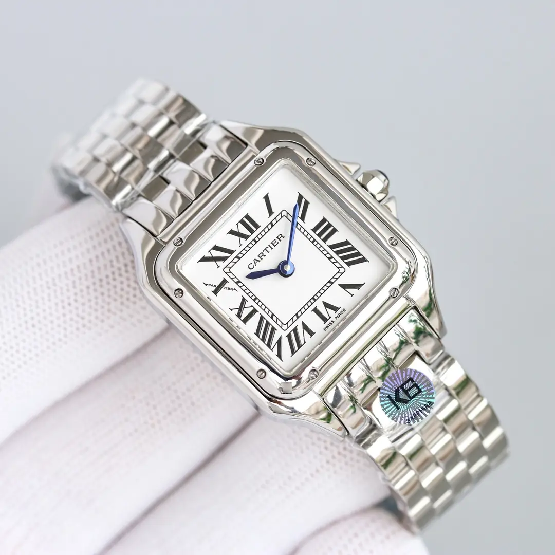 The Panth è re de Cartier goddess mechanical watch is not only