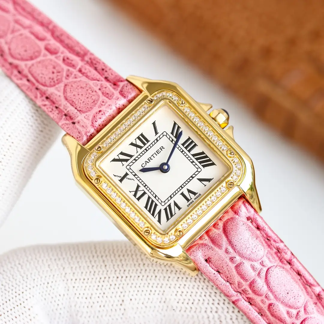 The Panth è re de Cartier goddess mechanical watch is not only