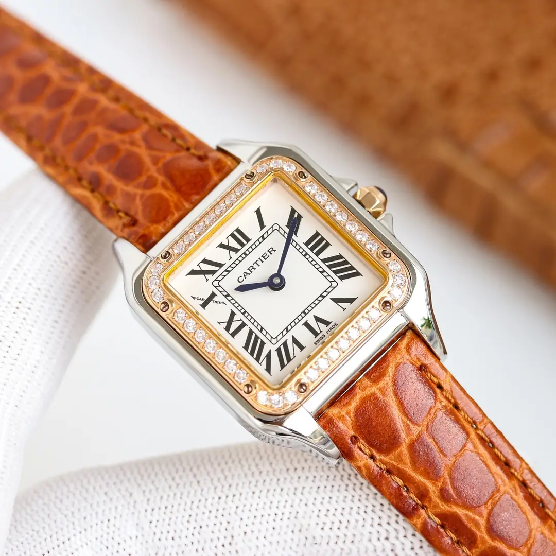 The Panth è re de Cartier goddess mechanical watch is not only