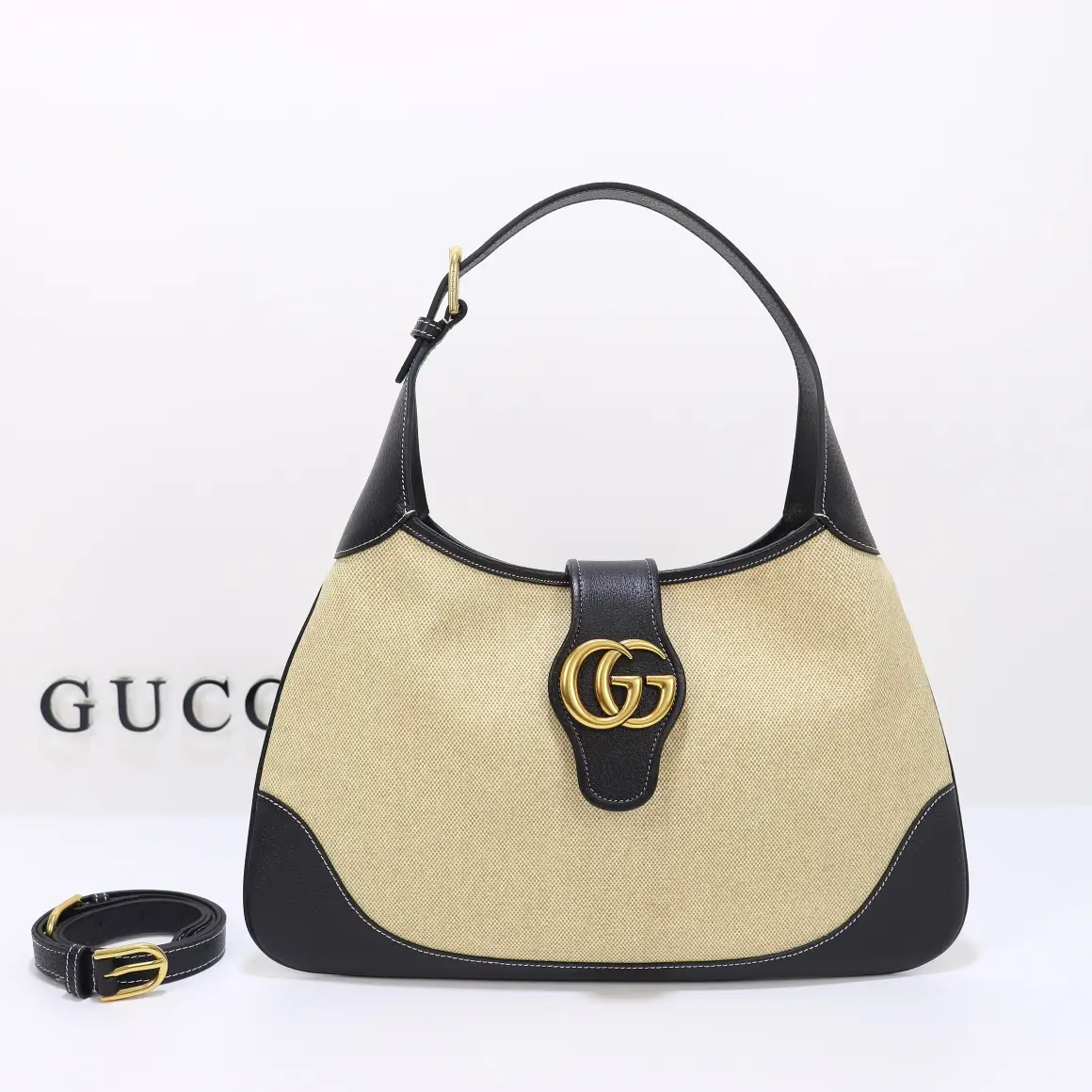 Gucci， Original leather, style 726274 apricot cloth