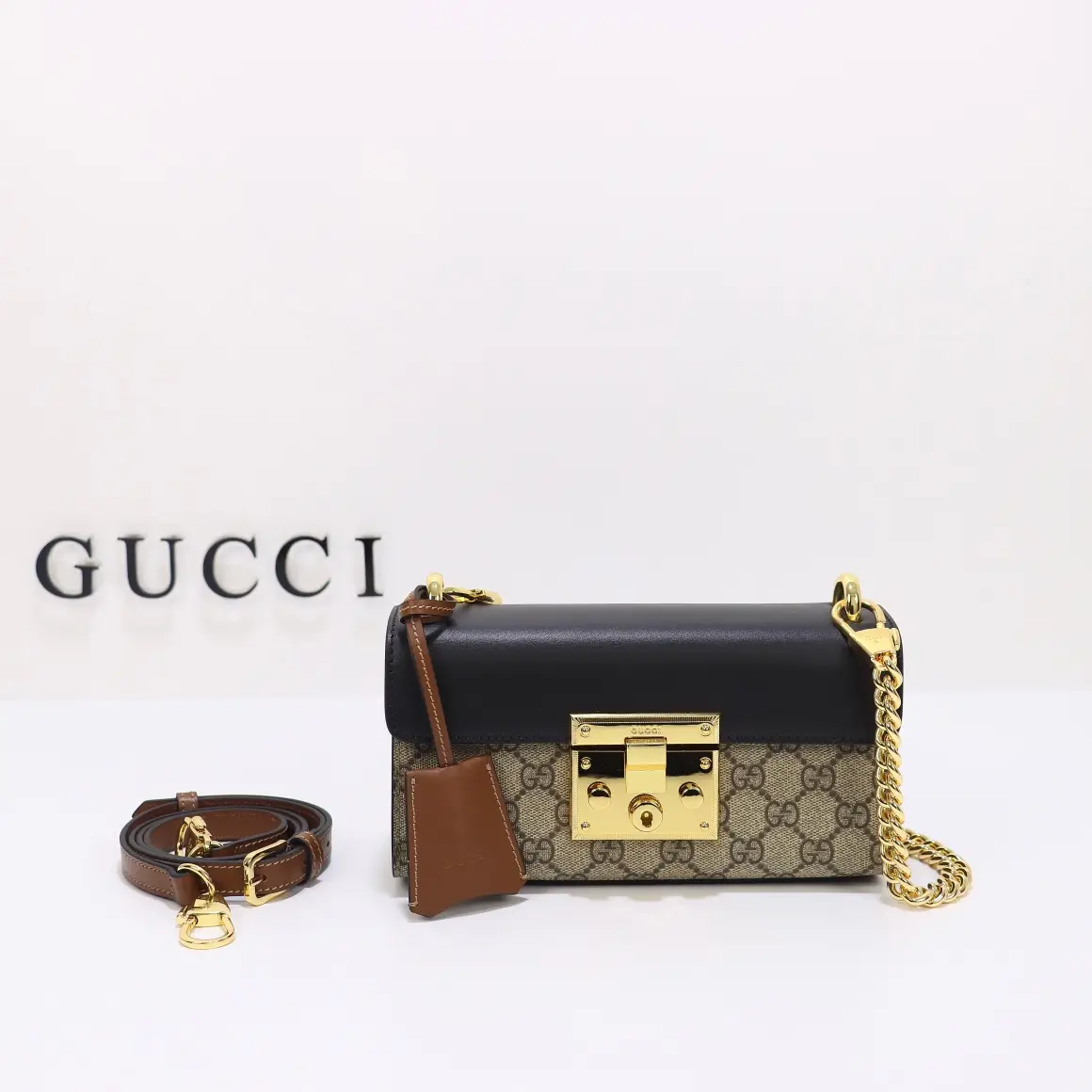 Gucci， Original leather, model number 735103 grams brown size: width 22x