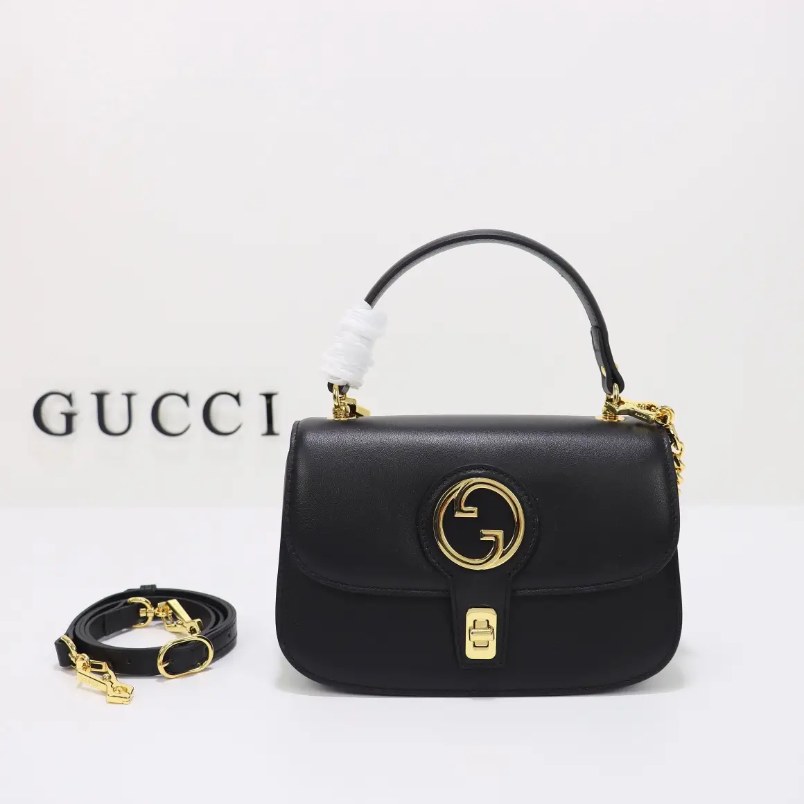 Gucci， Original leather, model number 735101 grams of leather