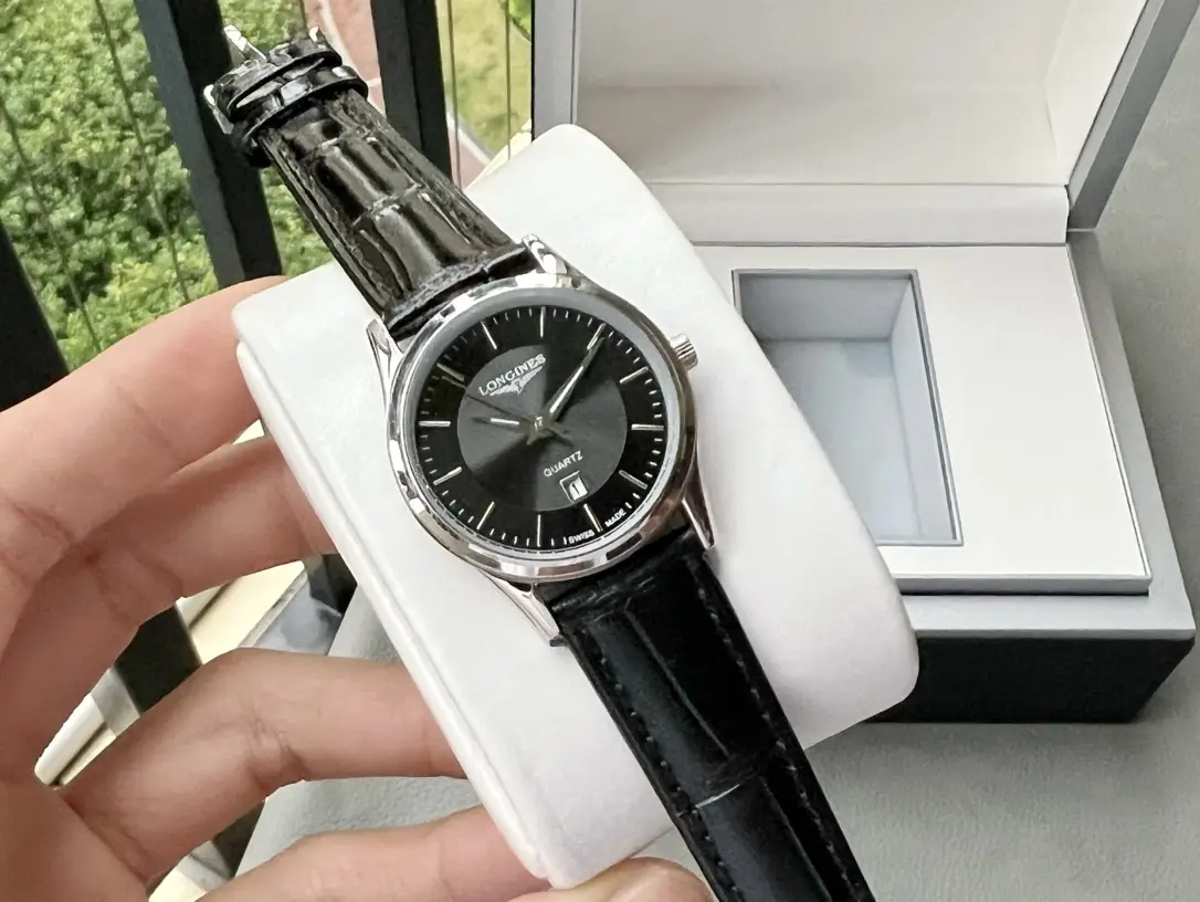 The latest classic Longines LONGINES couple watch with original imported quartz machine