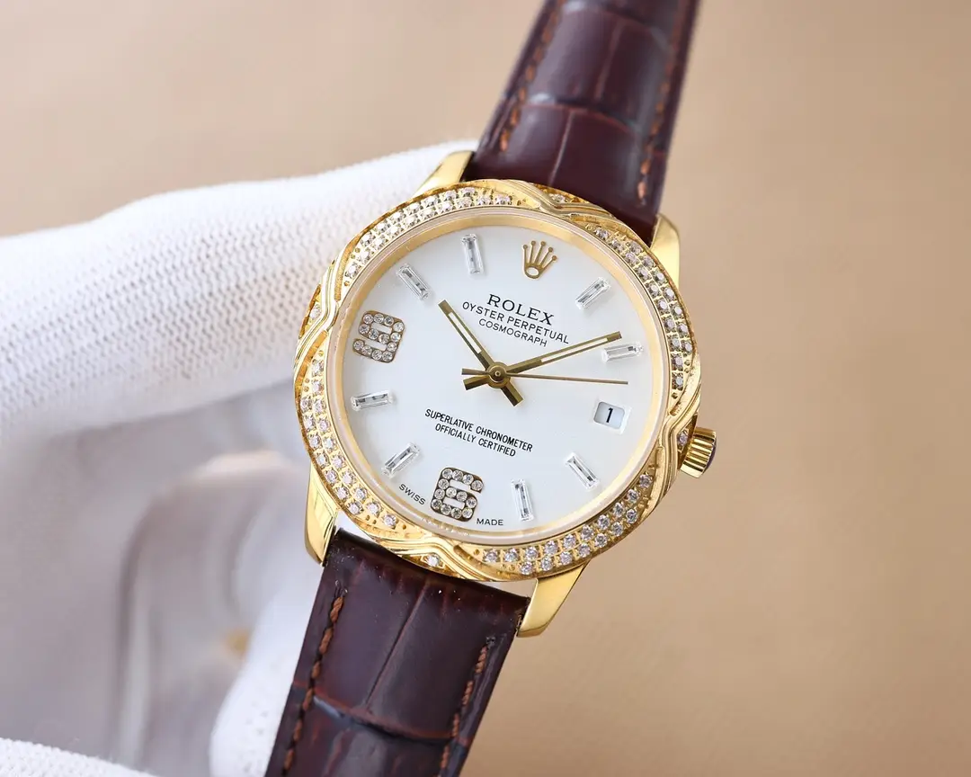 two ⃣ ️0 ⃣ ️2 ⃣ ️3 ⃣ Latest women's shell patterned full diamond Omega launched high-end wrist