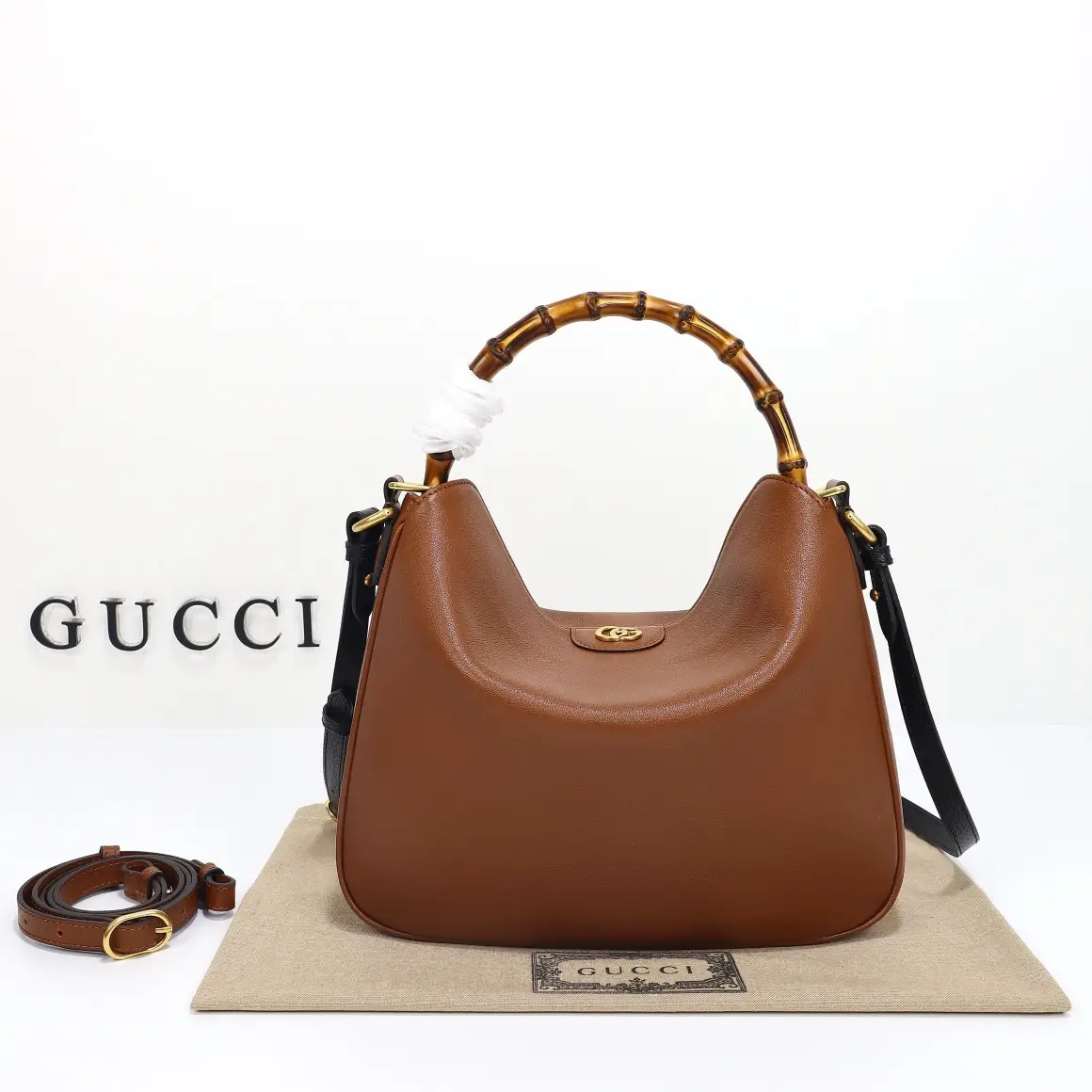 Gucci， Original leather, style 746124 brown leather