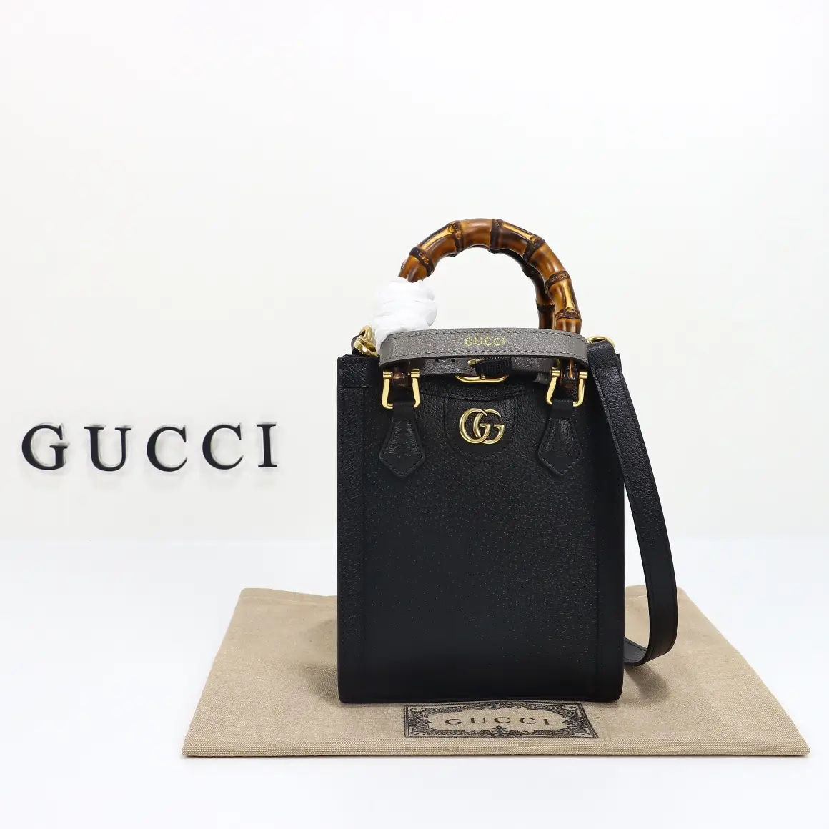 Gucci， Original leather, model number 739079 grams of leather