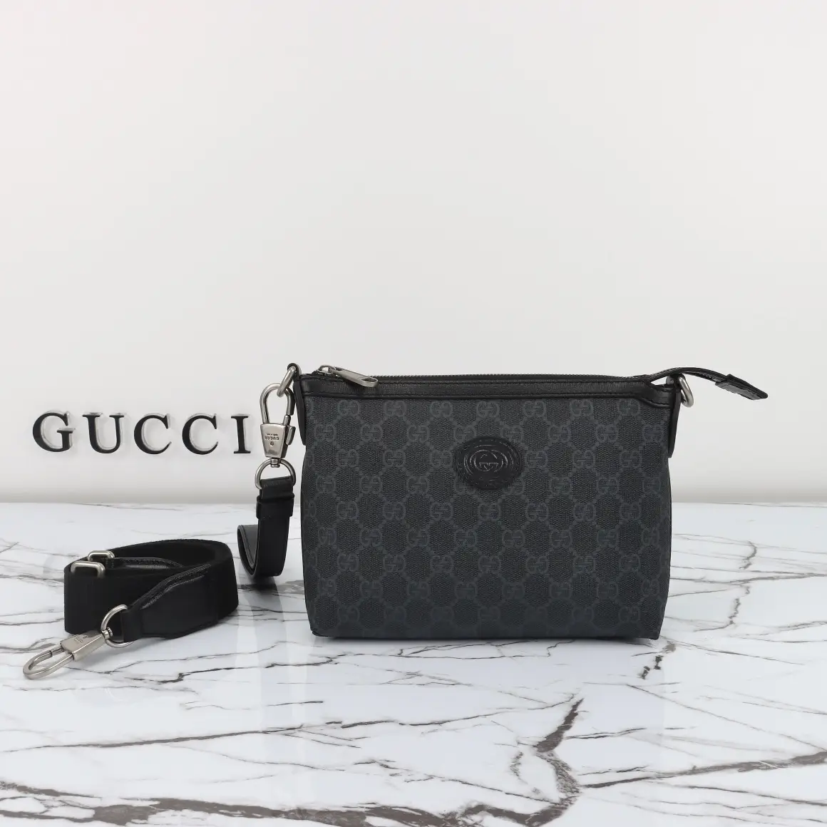 Gucci， Original leather, model number 760021, adhesive size