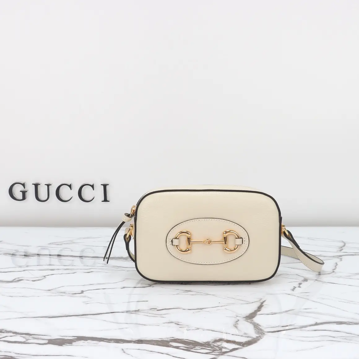 Gucci， Original leather, model number 760196, white leather size