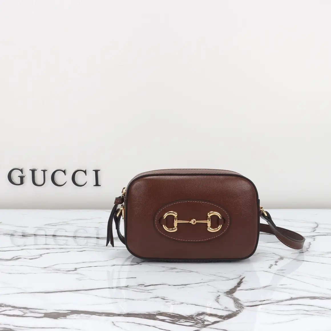 Gucci， Original leather, style 760196 brown leather size