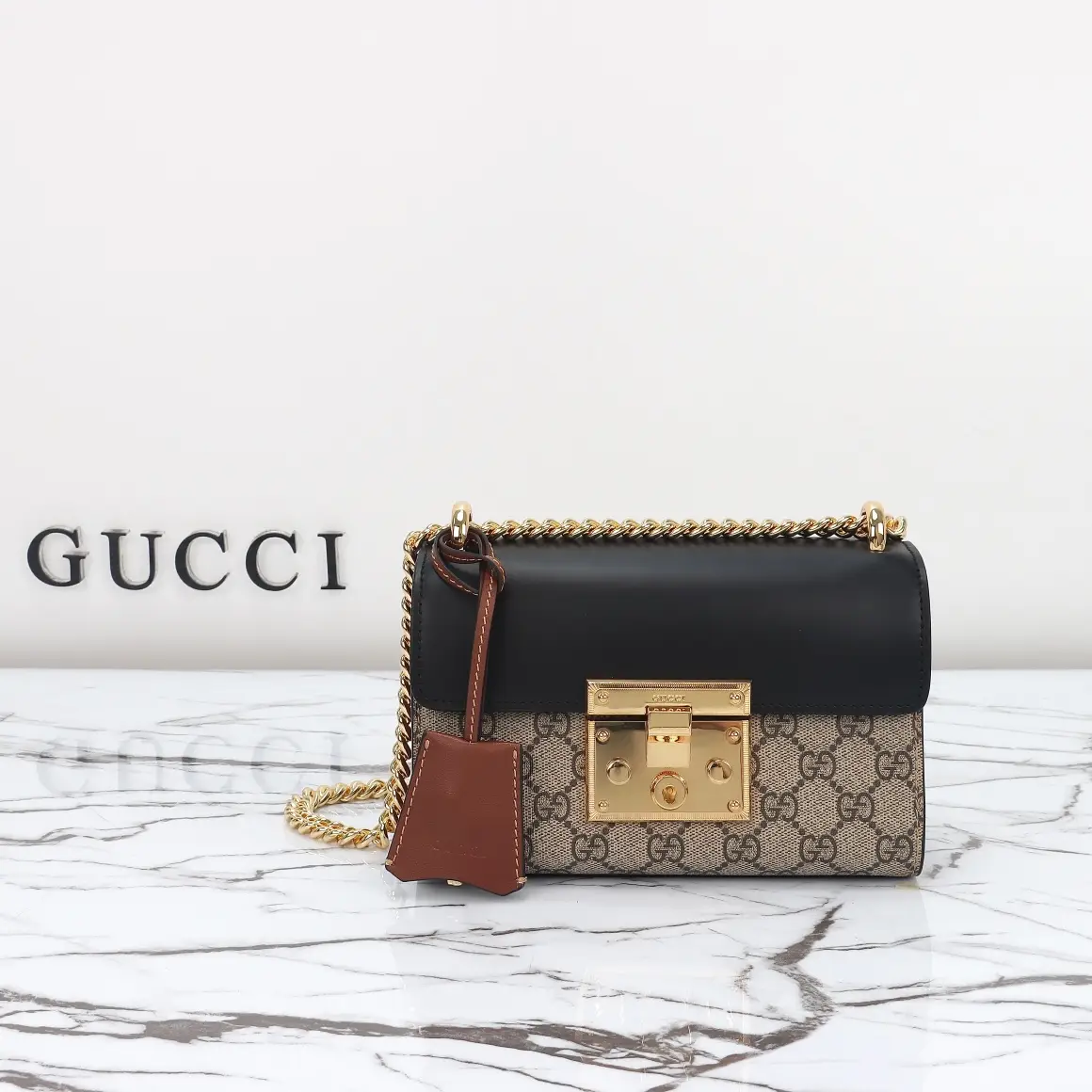 Gucci， Original leather, model number 409487 grams brown size: width 20x
