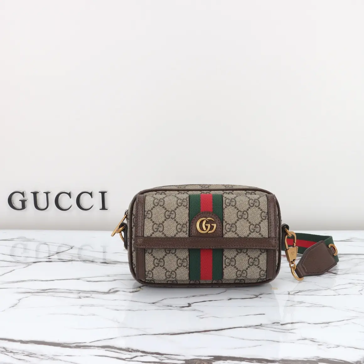 Gucci， Original leather, style 746308 Apricot Brown Size: Width 20x