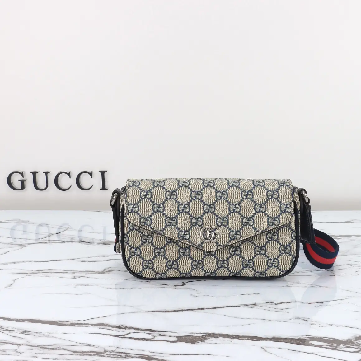 Gucci， Original leather, model number 764961 blue adhesive