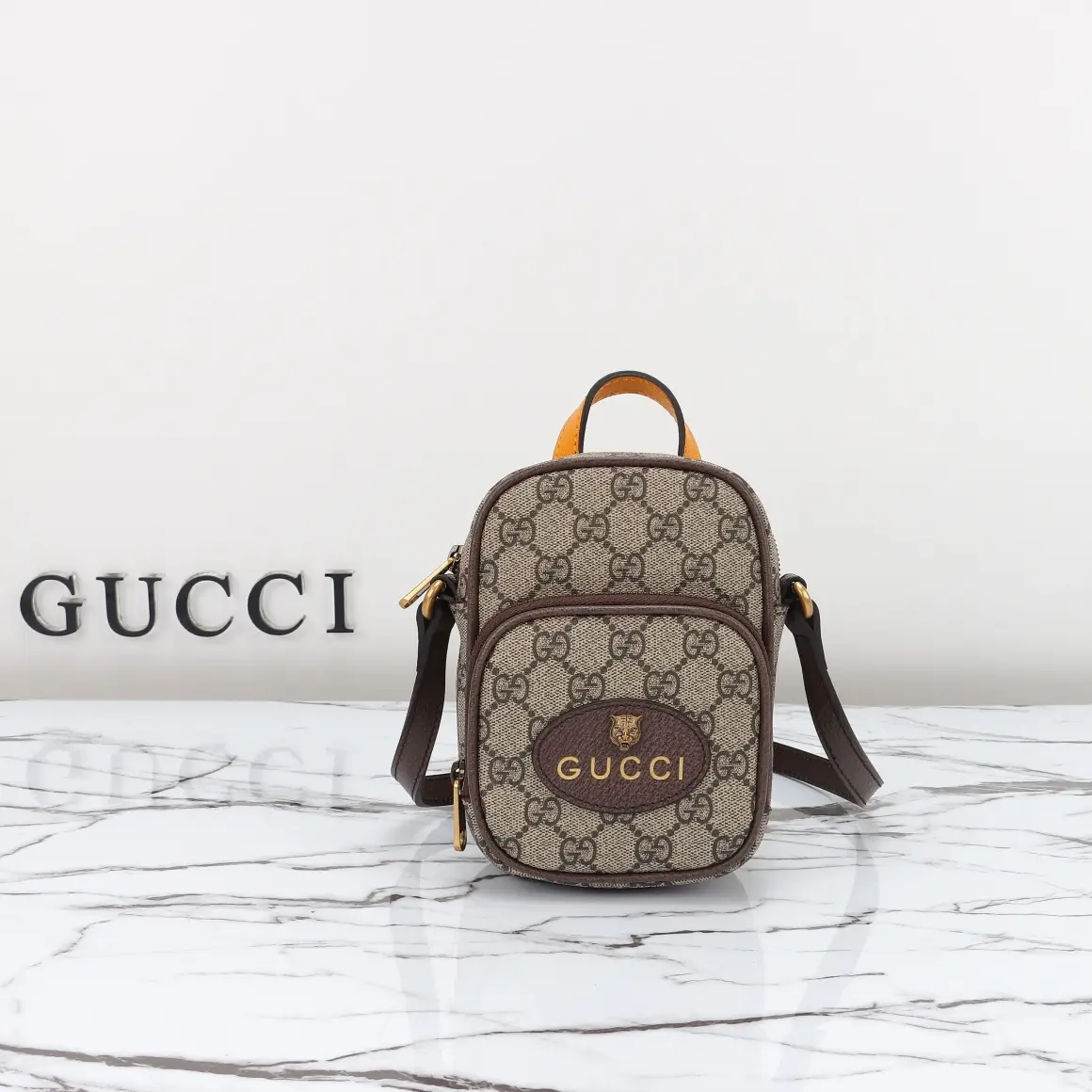 Gucci， Original leather, model number 658556 Apricot Brown