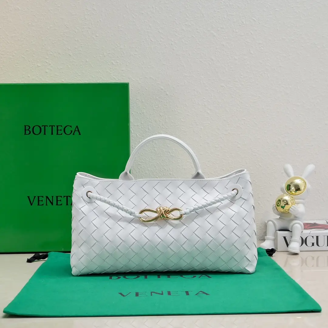 #Bottega Veneta's new horizontal Andiamo handbag