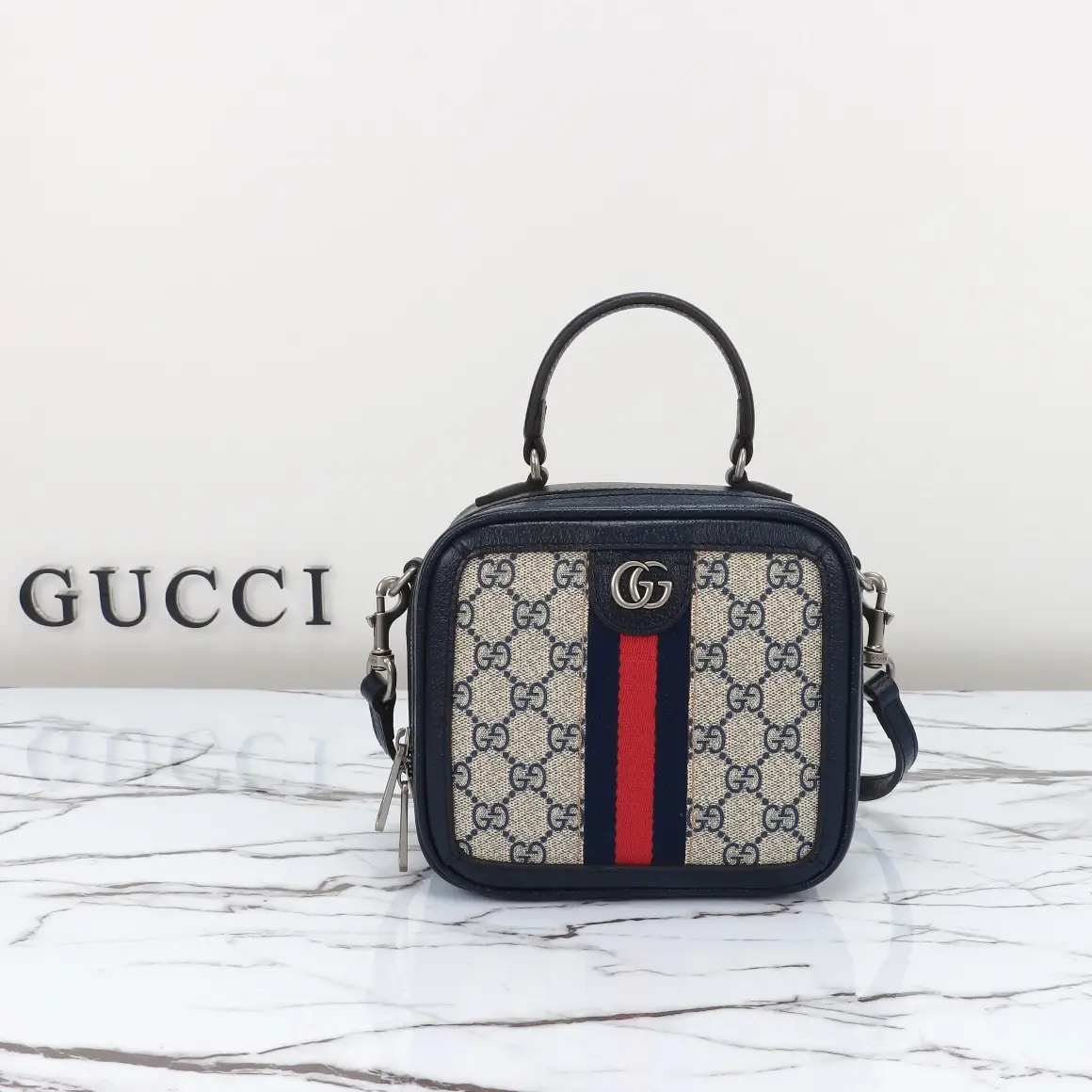 Gucci， Original leather, model number 772157, blue adhesive size