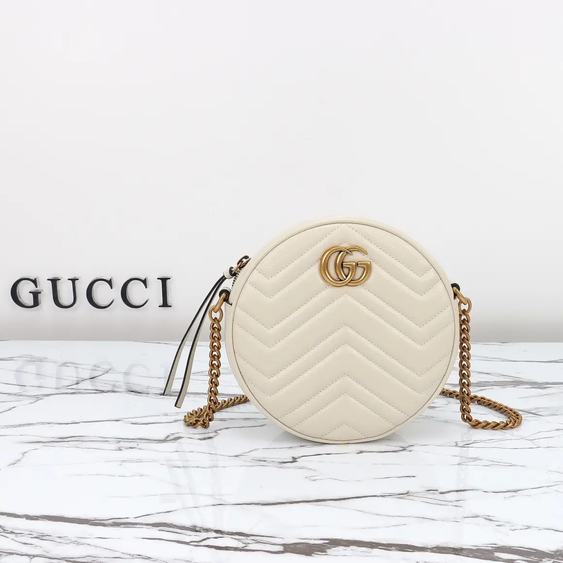 Gucci， Original leather, style 550154 white
