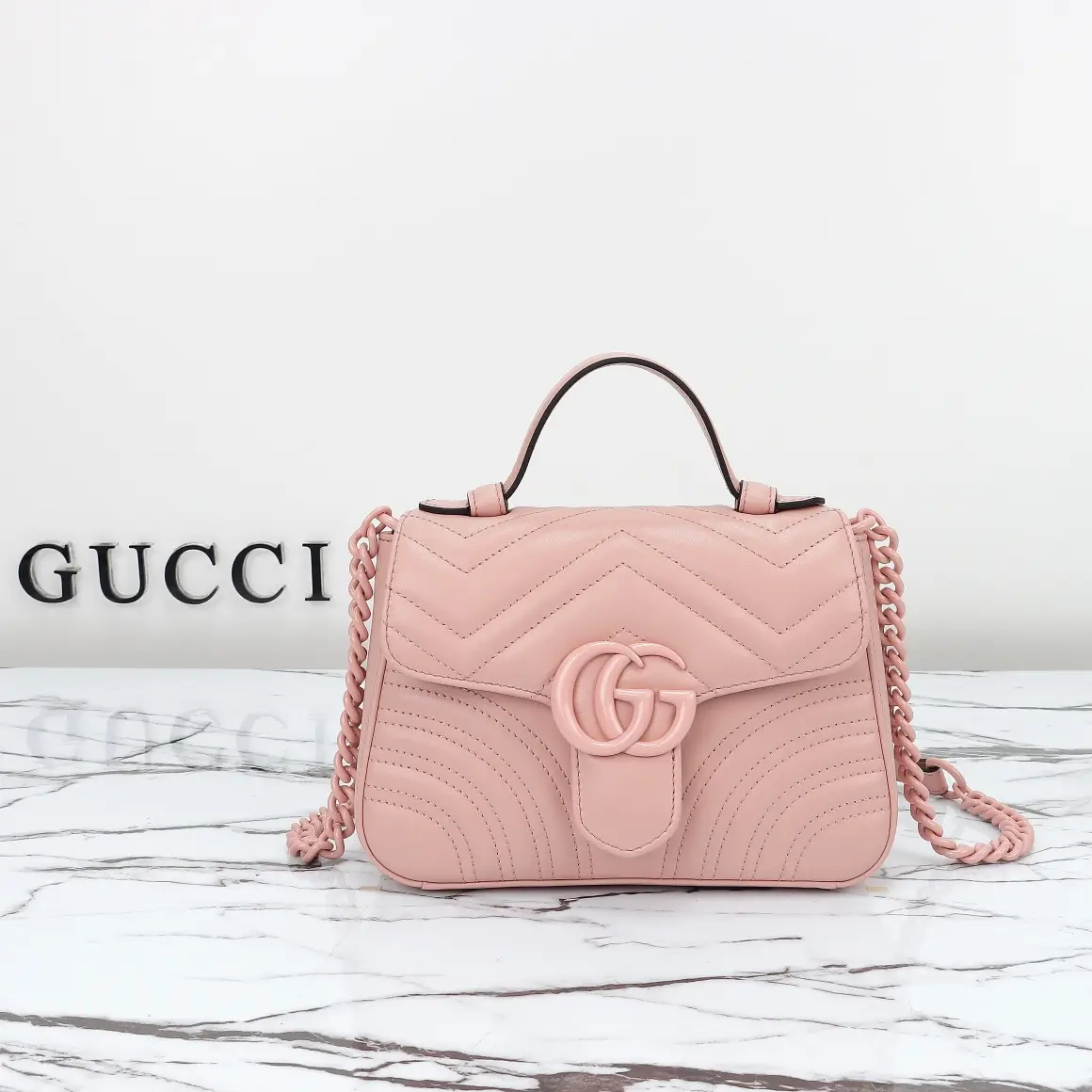 Gucci， Original leather, model number 702563 powder five