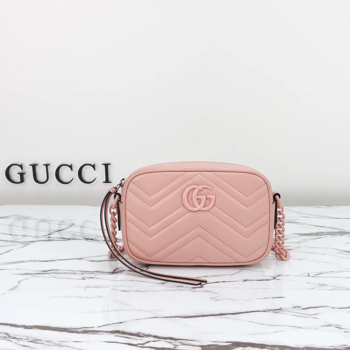 Gucci， Original leather, style 634936 powder metal ruler