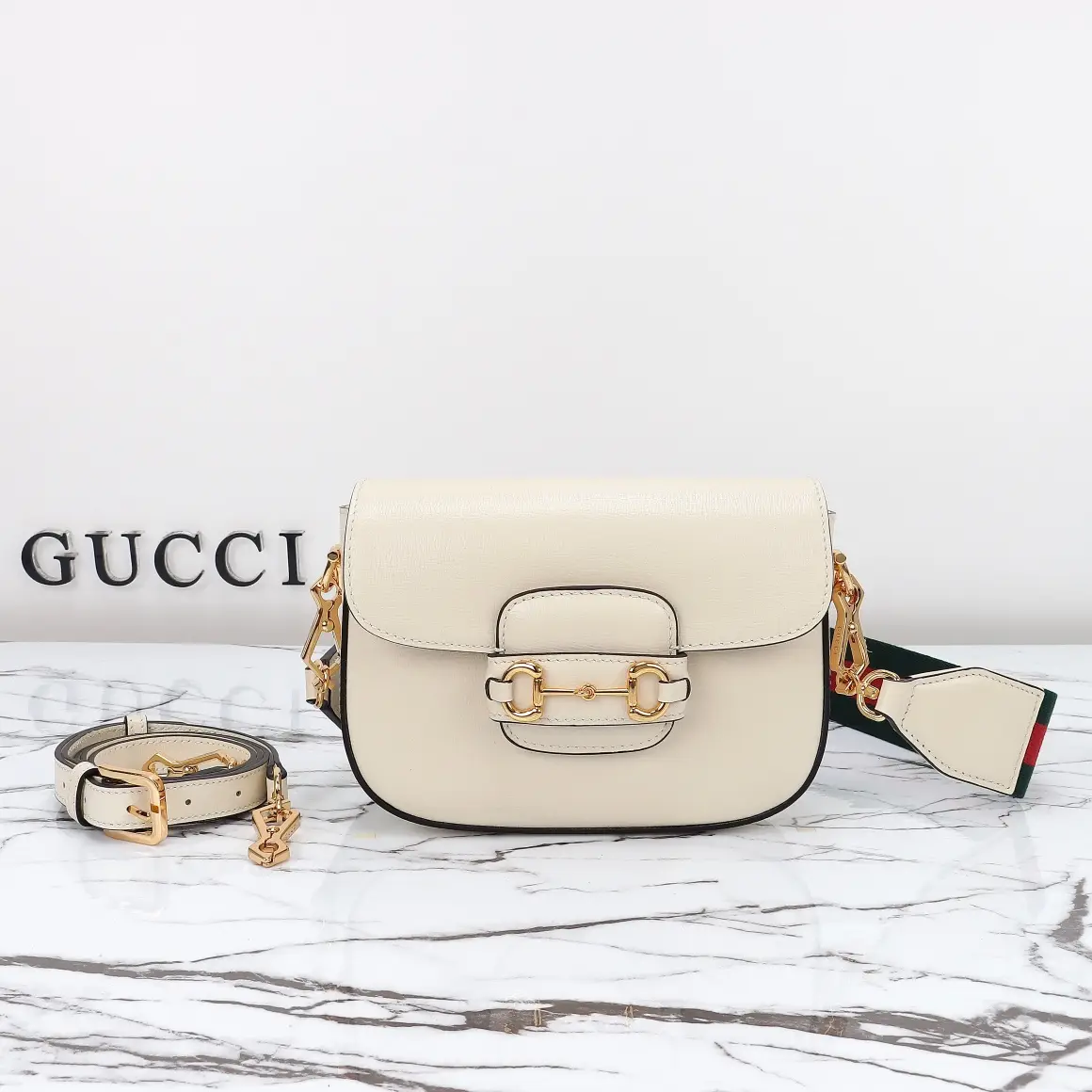 Gucci， Original leather, model number 658574 white leather